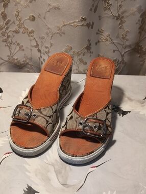 Coach Alyssa Wedge Sandal Sz 7B